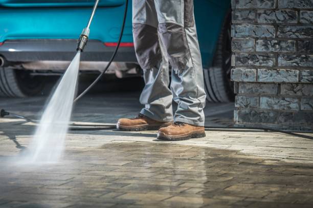 Post-Construction Pressure Washing in Mount Hore, WI